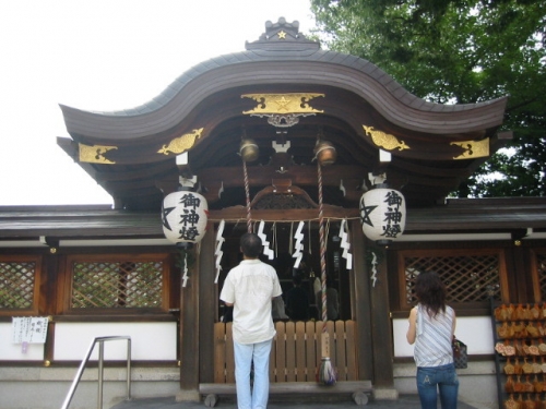 shrine-kyoto-06.jpg