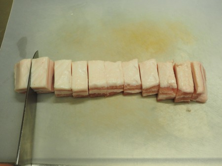 豚ばら肉と大根の煮物036