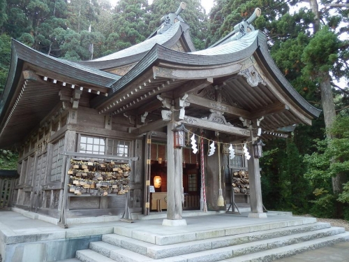 shrine-akita-01.jpg