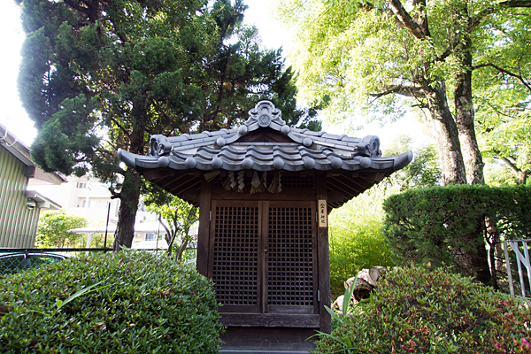 東八幡社金峯神社