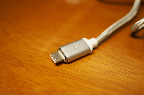 Magnetic_Cable_USB_009.jpg